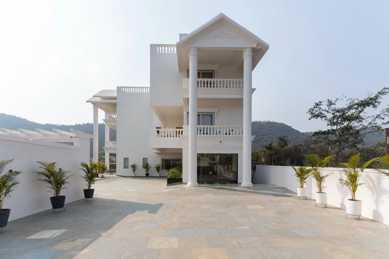 Pinakin Villa